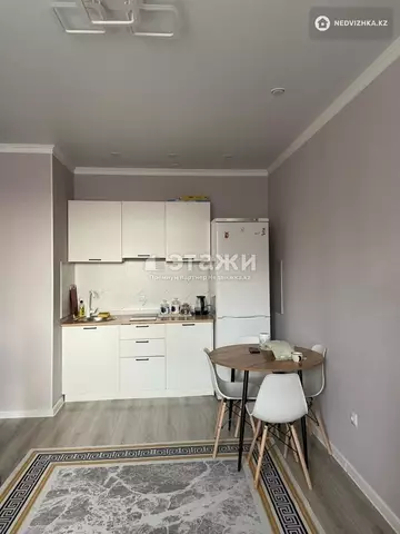 2-комнатная квартира, этаж 4 из 9, 32 м²