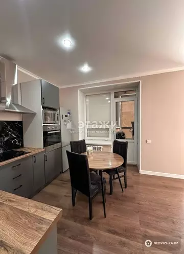 62.8 м², 2-комнатная квартира, этаж 2 из 12, 63 м², изображение - 0
