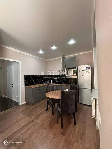 62.8 м², 2-комнатная квартира, этаж 2 из 12, 63 м², изображение - 2
