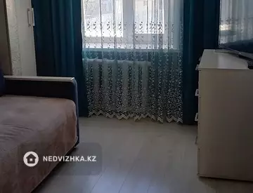 2-комнатная квартира, этаж 4 из 6, 48 м²