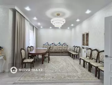3-комнатная квартира, этаж 3 из 5, 118 м²