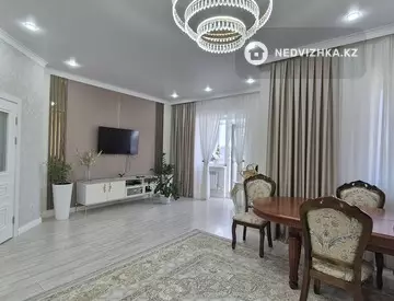 3-комнатная квартира, этаж 3 из 5, 118 м²