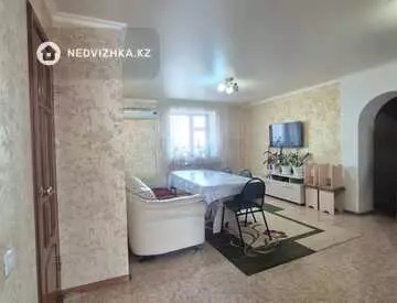 4-комнатная квартира, этаж 3 из 5, 93 м²