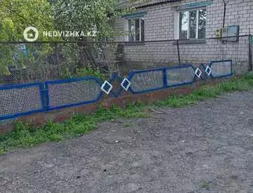 4-комнатный дом, 42 соток, 100 м²