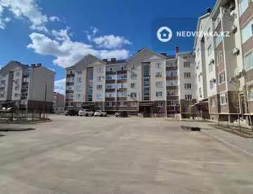 3-комнатная квартира, этаж 4 из 5, 86 м²