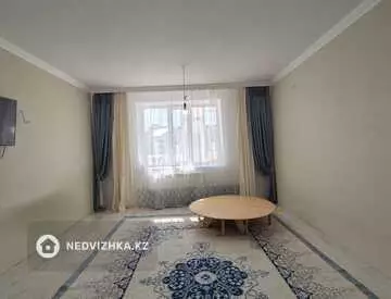 3-комнатная квартира, этаж 4 из 5, 86 м²