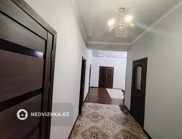5-комнатный дом, 10 соток, 156 м²