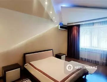 5-комнатная квартира, этаж 5 из 6, 176 м²