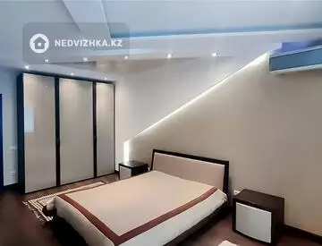 5-комнатная квартира, этаж 5 из 6, 176 м²