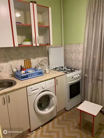 1-комнатная квартира, этаж 1 из 4, 33 м²
