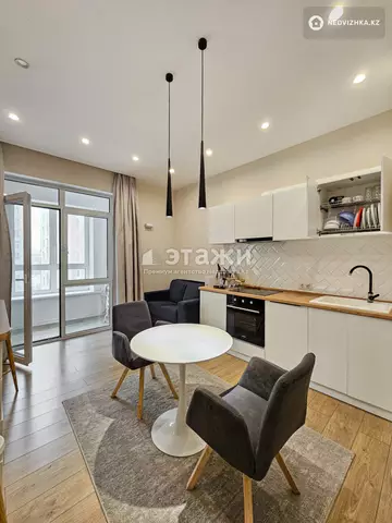 2-комнатная квартира, этаж 6 из 21, 50 м², на длительный срок