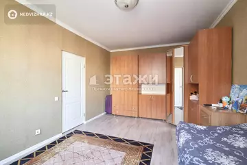 1-комнатная квартира, этаж 9 из 24, 36 м²