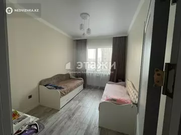 3-комнатная квартира, этаж 4 из 19, 64 м²