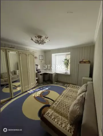 3-комнатная квартира, этаж 5 из 10, 80 м²