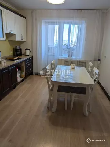 2-комнатная квартира, этаж 5 из 5, 60 м²