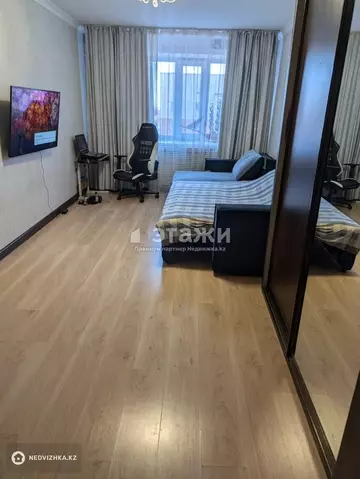 2-комнатная квартира, этаж 5 из 5, 60 м²