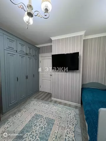 4-комнатная квартира, этаж 9 из 14, 110 м²