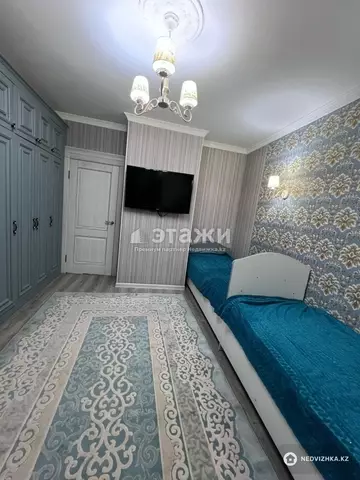 4-комнатная квартира, этаж 9 из 14, 110 м²