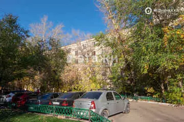 2-комнатная квартира, этаж 4 из 5, 46 м²