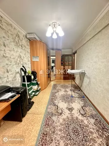 2-комнатная квартира, этаж 3 из 5, 46 м²