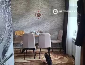 4-комнатная квартира, этаж 5 из 5, 62 м²