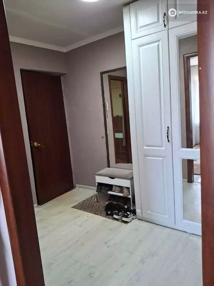 61.7 м², 4-комнатная квартира, этаж 5 из 5, 62 м², изображение - 1