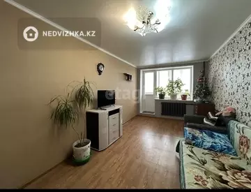 1-комнатная квартира, этаж 10 из 12, 40 м²