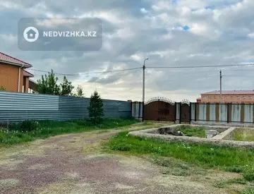2-комнатная дача, 10 соток, 80 м²
