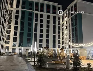 1-комнатная квартира, этаж 10 из 10, 60 м², посуточно
