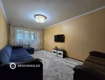 3-комнатная квартира, этаж 3 из 5, 60 м²