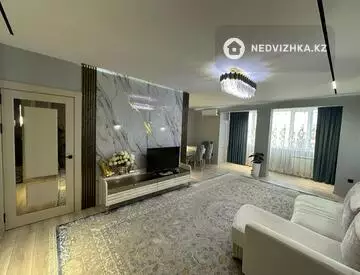 3-комнатная квартира, этаж 4 из 12, 94 м²