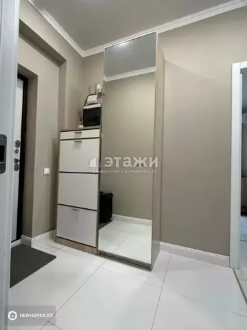 3-комнатная квартира, этаж 10 из 13, 64 м²