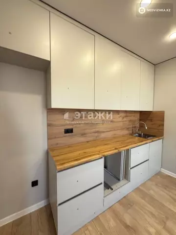 2-комнатная квартира, этаж 8 из 14, 40 м²