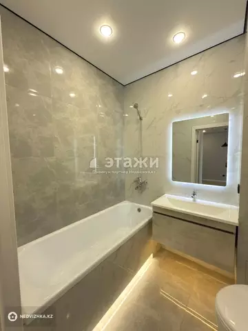 2-комнатная квартира, этаж 8 из 14, 40 м²
