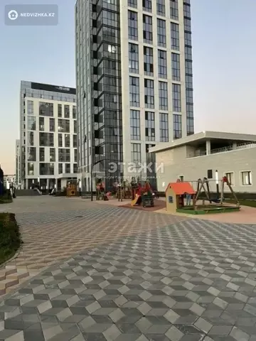 70 м², 2-комнатная квартира, этаж 8 из 18, 70 м², изображение - 2