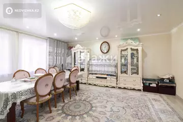 3-комнатная квартира, этаж 3 из 10, 120 м²