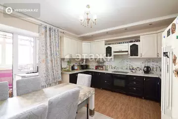 3-комнатная квартира, этаж 3 из 10, 120 м²