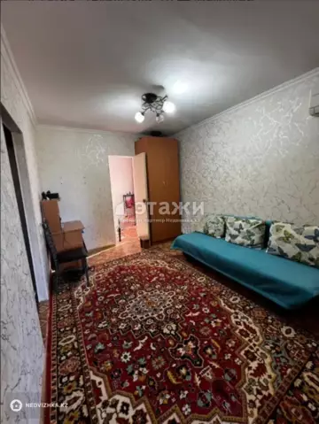 2-комнатная квартира, этаж 3 из 5, 43 м²