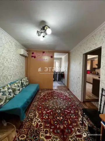 2-комнатная квартира, этаж 3 из 5, 43 м²