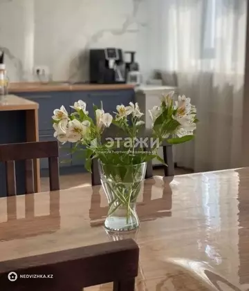 4-комнатная квартира, этаж 5 из 6, 140 м²