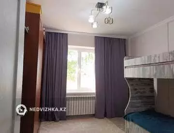 2-комнатная квартира, этаж 4 из 5, 55 м²