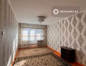 2-комнатная квартира, этаж 3 из 5, 43 м², на длительный срок