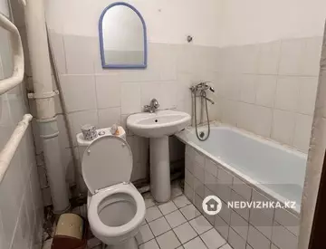 2-комнатная квартира, этаж 3 из 5, 43 м², на длительный срок