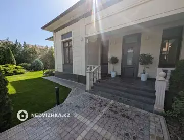 3-комнатный дом, 11 соток, 300 м²