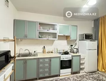 1-комнатная квартира, этаж 9 из 9, 40 м²