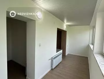 2-комнатная квартира, этаж 4 из 4, 48 м²