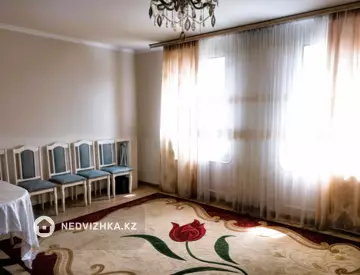2-комнатная квартира, этаж 3 из 4, 66 м²