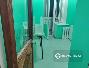 1-комнатная квартира, этаж 2 из 5, 37 м²