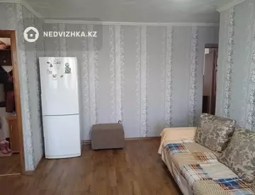 3-комнатная квартира, этаж 2 из 4, 56 м²