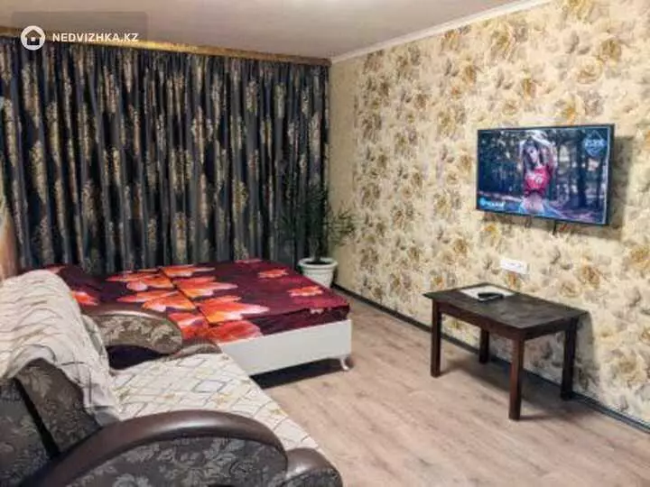 36 м², 1-комнатная квартира, этаж 1 из 9, 36 м², посуточно, изображение - 1